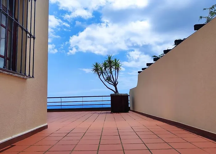 Casa Gina, With Views To Bay Prázdninový dům