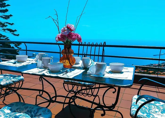 Casa Gina, With Views To Bay *