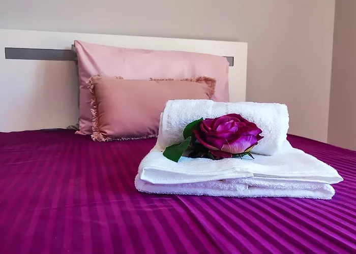 Casa Gina, With Views To Bay *